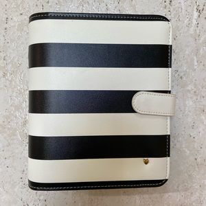 Franklin Covey Miranda Simulated Leather Snap Binder